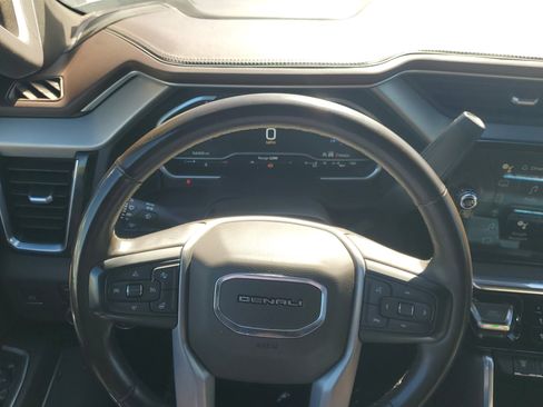 Used 2024 GMC Sierra 3500 Denali w/ Technology Package image 23