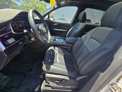 Used 2025 Audi Q7 2.0T Premium w/ Convenience Plus Package AWD/4WD image 24
