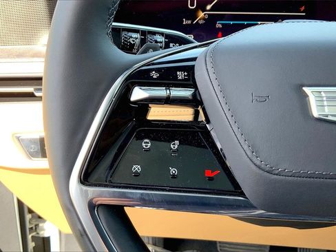 New 2025 Cadillac Escalade IQ Luxury 2 image 22