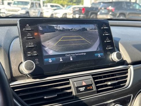 Used 2022 Honda Accord Sport image 23