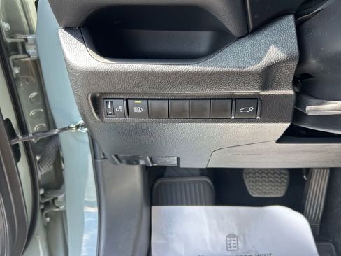 Used 2023 Toyota RAV4 XLE w/ Convenience Package image 7