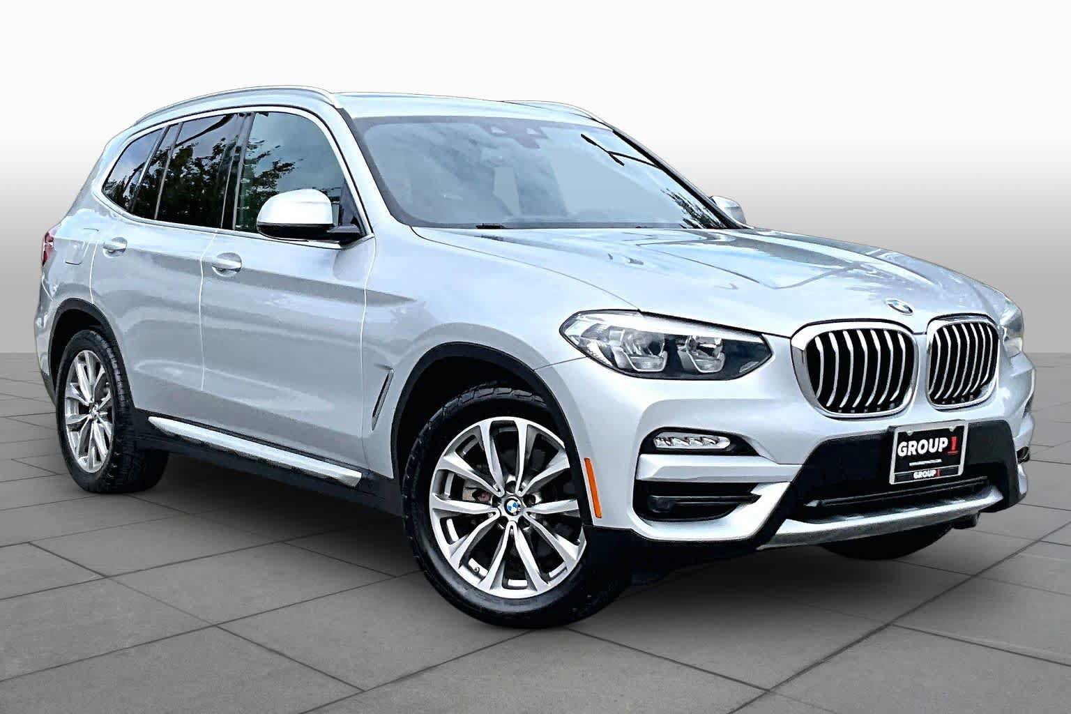 Used 2019 BMW X3 xDrive30i w/ Driving Assistance Package AWD/4WD image 3