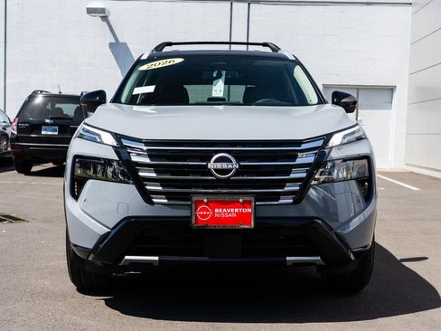 New 2026 Nissan Rogue Platinum AWD/4WD image 2
