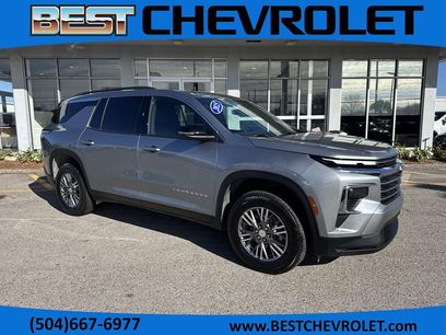 Certified 2025 Chevrolet Traverse LT