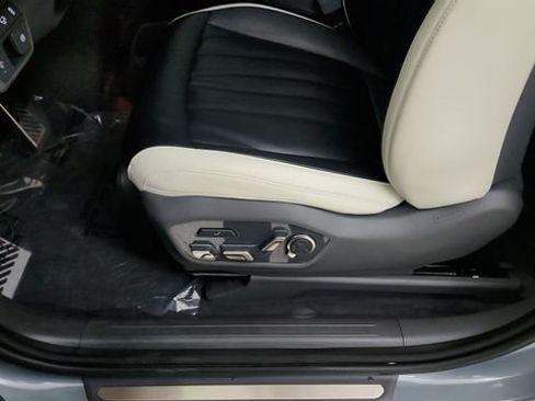 Used 2024 Kia EV9 GT-Line AWD/4WD image 53