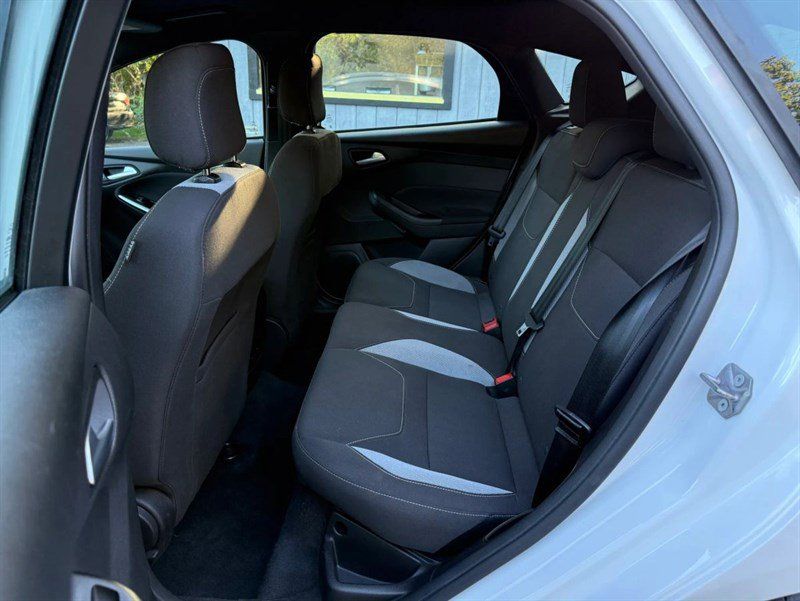 Used 2018 Ford Focus ST FWD image 24