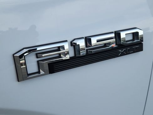 Used 2019 Ford F150 XLT w/ Equipment Group 301A Mid image 6