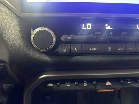 Used 2024 Toyota Tundra Limited w/ TRD Off-Road Package AWD/4WD image 34