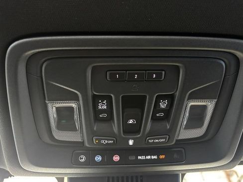 Used 2026 GMC Sierra 1500 AT4 w/ AT4 Premium Package AWD/4WD image 31