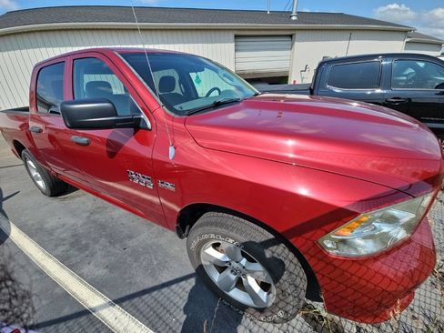 Used 2014 RAM 1500 Express AWD/4WD image 3