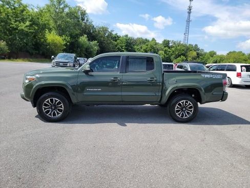 Used 2021 Toyota Tacoma TRD Sport image 4