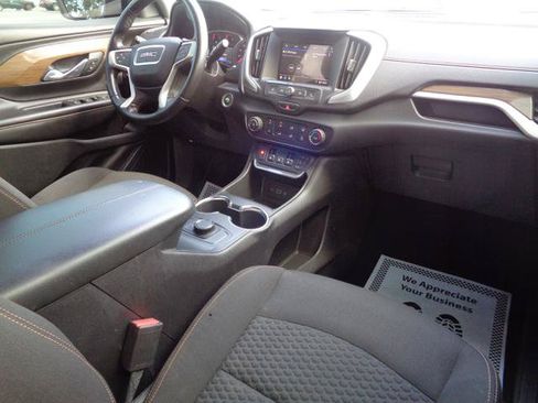 Used 2019 GMC Terrain SLE FWD image 17