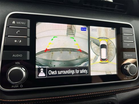 Used 2020 Nissan Kicks SR image 14