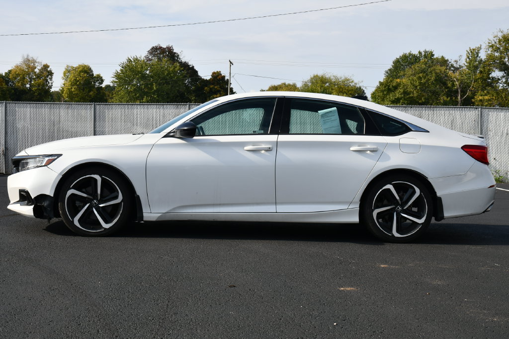 Used 2022 Honda Accord Sport image 4