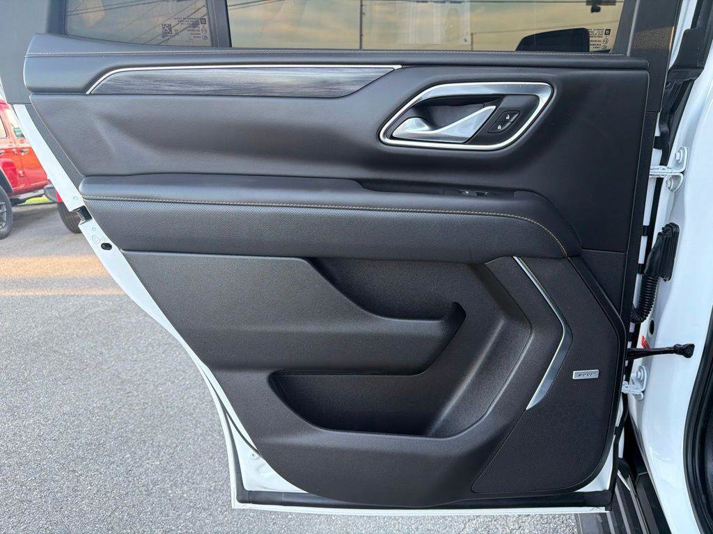 Used 2021 GMC Yukon SLT AWD/4WD image 17