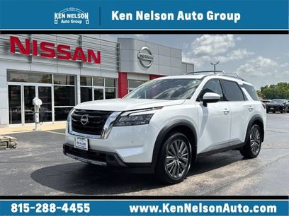 Used 2025 Nissan Pathfinder SL w/ SL Premium Package