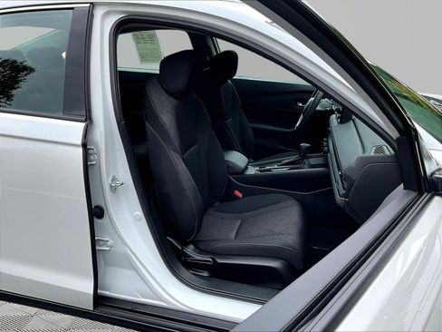 Used 2023 Honda Accord EX image 28