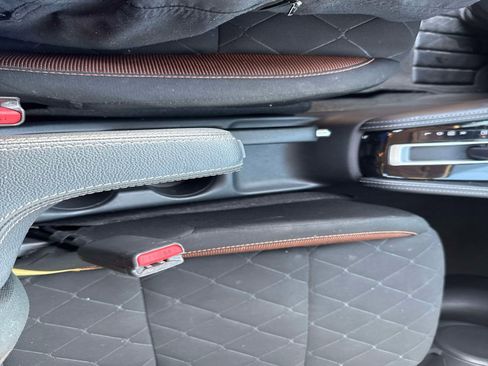 Used 2020 Nissan Kicks SR w/ Exterior Package image 23