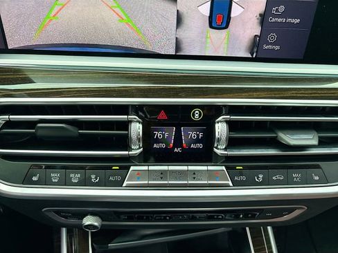 Used 2020 BMW X7 xDrive40i w/ Premium Package image 17