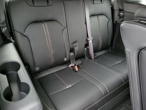 Certified 2025 MAZDA CX-90 3.3 Turbo w/ Select Package image 18