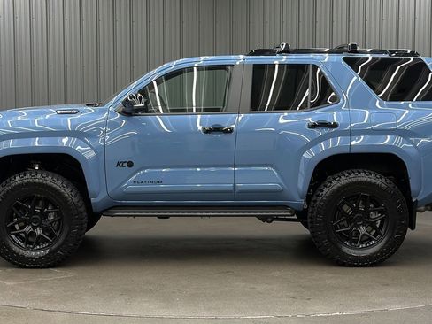 Used 2026 Toyota 4Runner Platinum AWD/4WD image 2
