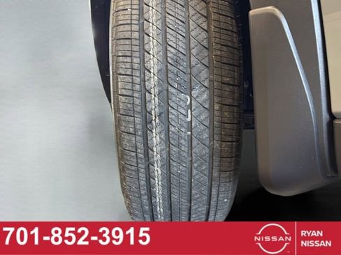 New 2026 Nissan Pathfinder Platinum image 24