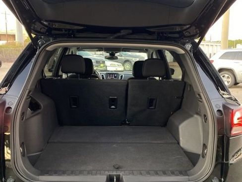 Used 2023 Chevrolet Equinox LT image 24