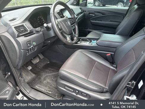 Used 2025 Honda Ridgeline Black Edition image 14