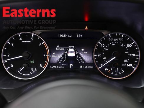 Used 2024 Nissan Rogue S AWD/4WD image 18