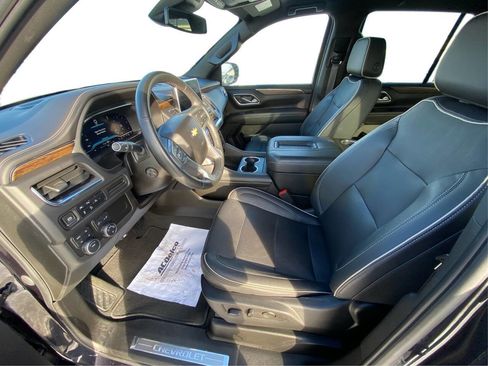 Used 2023 Chevrolet Tahoe Premier image 9