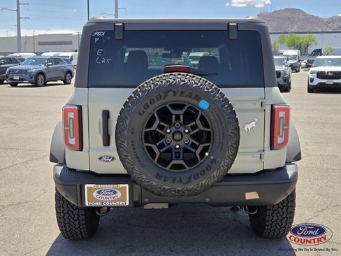 New 2026 Ford Bronco Badlands AWD/4WD image 4