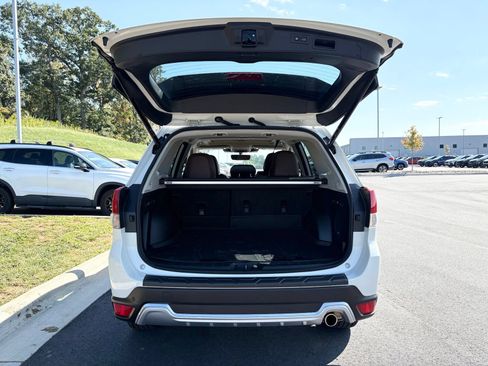 Used 2023 Subaru Forester Touring w/ Popular Package #2 AWD/4WD image 11
