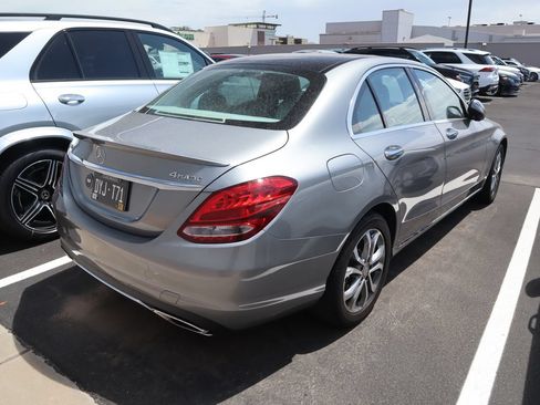 Used 2016 Mercedes-Benz C 300 4MATIC Sedan image 4