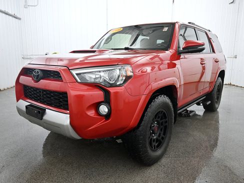 Used 2019 Toyota 4Runner TRD Off-Road Premium image 18