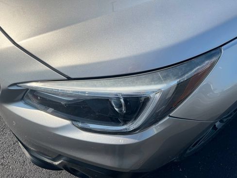 Used 2018 Subaru Outback 2.5i Limited AWD/4WD image 13