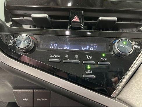 Used 2023 Toyota Camry XSE image 27