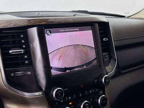 Used 2019 RAM 1500 Laramie AWD/4WD image 15