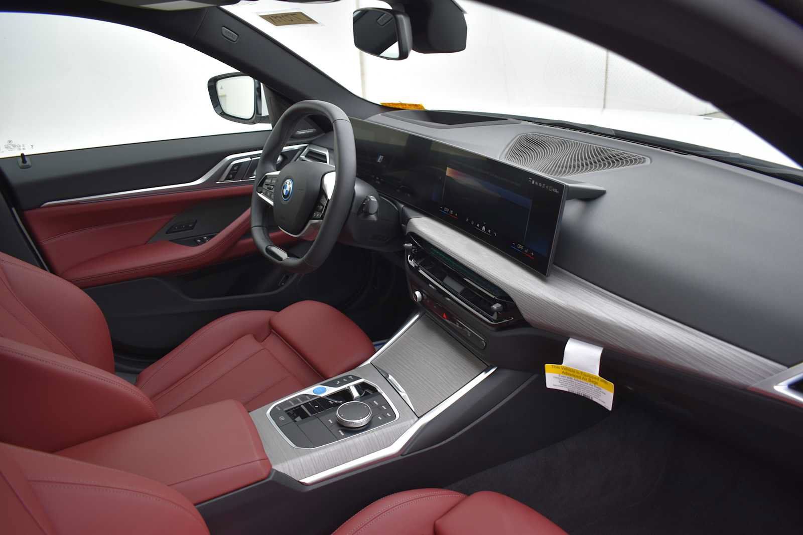 Used 2026 BMW i4 xDrive40i w/ Premium Package AWD/4WD image 11