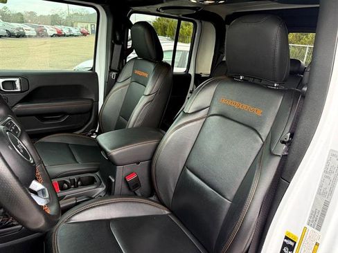 Used 2023 Jeep Gladiator Mojave w/ Trailer Tow Package image 12