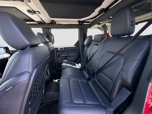 New 2026 Ford Bronco Badlands AWD/4WD image 17