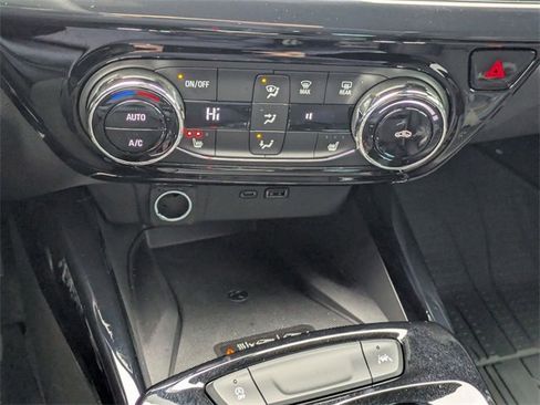 New 2026 Chevrolet Trax RS w/ Sunroof Package image 20