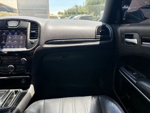 Used 2020 Chrysler 300 S RWD image 6