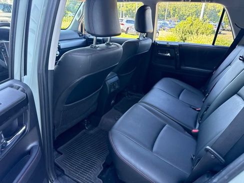 Used 2022 Toyota 4Runner TRD Off-Road Premium w/ TRD Black Wheel Package (TMS) AWD/4WD image 25