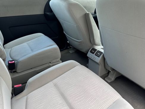 Used 2009 MAZDA MAZDA5 Sport FWD image 28