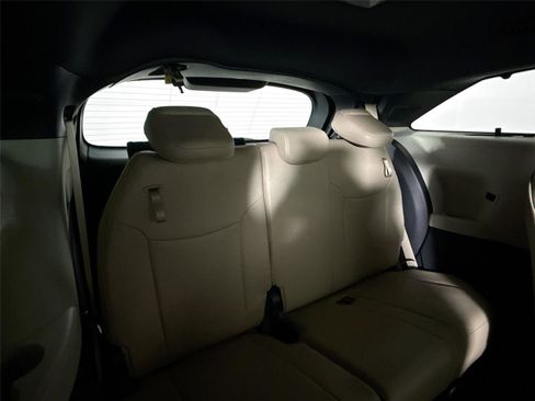 Certified 2023 Toyota Sienna Limited image 53