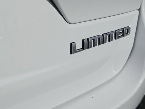 New 2025 Jeep Grand Cherokee Limited image 10