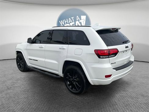 Used 2020 Jeep Grand Cherokee Altitude image 6