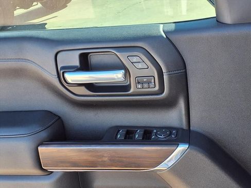 Used 2021 GMC Sierra 1500 SLT image 18