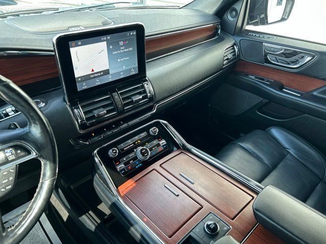 Used 2021 Lincoln Navigator L Reserve AWD/4WD image 20