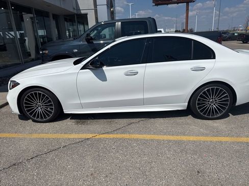 Used 2022 Mercedes-Benz C 300 4MATIC Sedan image 4